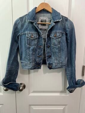 Abercrombie & Fitch 100% Cotton Cropped Denim Jean Jacket | Small